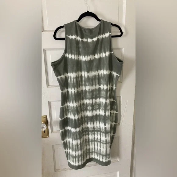 NWT Lane Bryant Fitted Flare Dress 18/20 - Picture 2 of 4